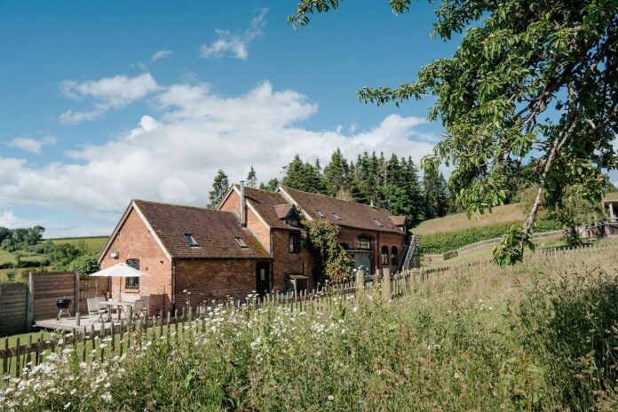 Redford Farm - The Barns