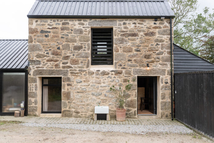 Tre Barn, Cornwall