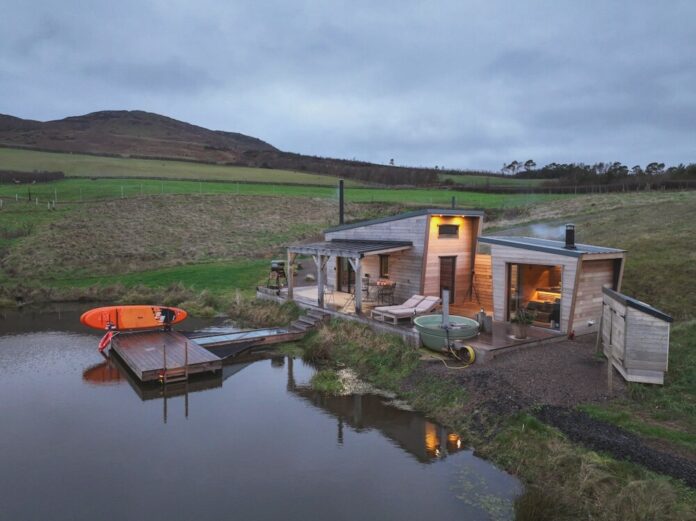 brae_cottage · hero exterior